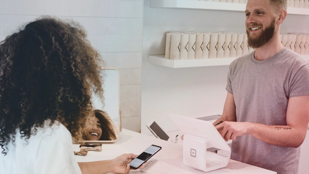 service marketing advantages